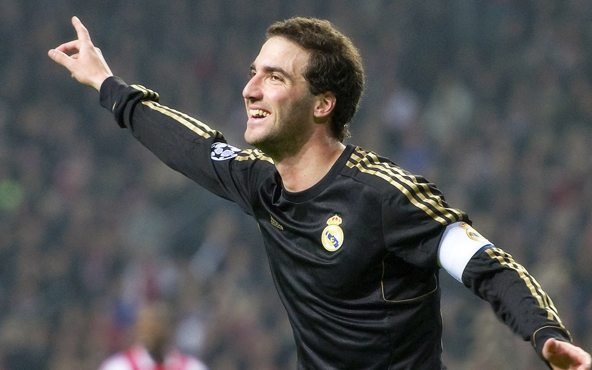 爱游戏官网下载-法兰克福里程碑夜，亚特兰大回暖，门兴国际赛出局看呆球迷